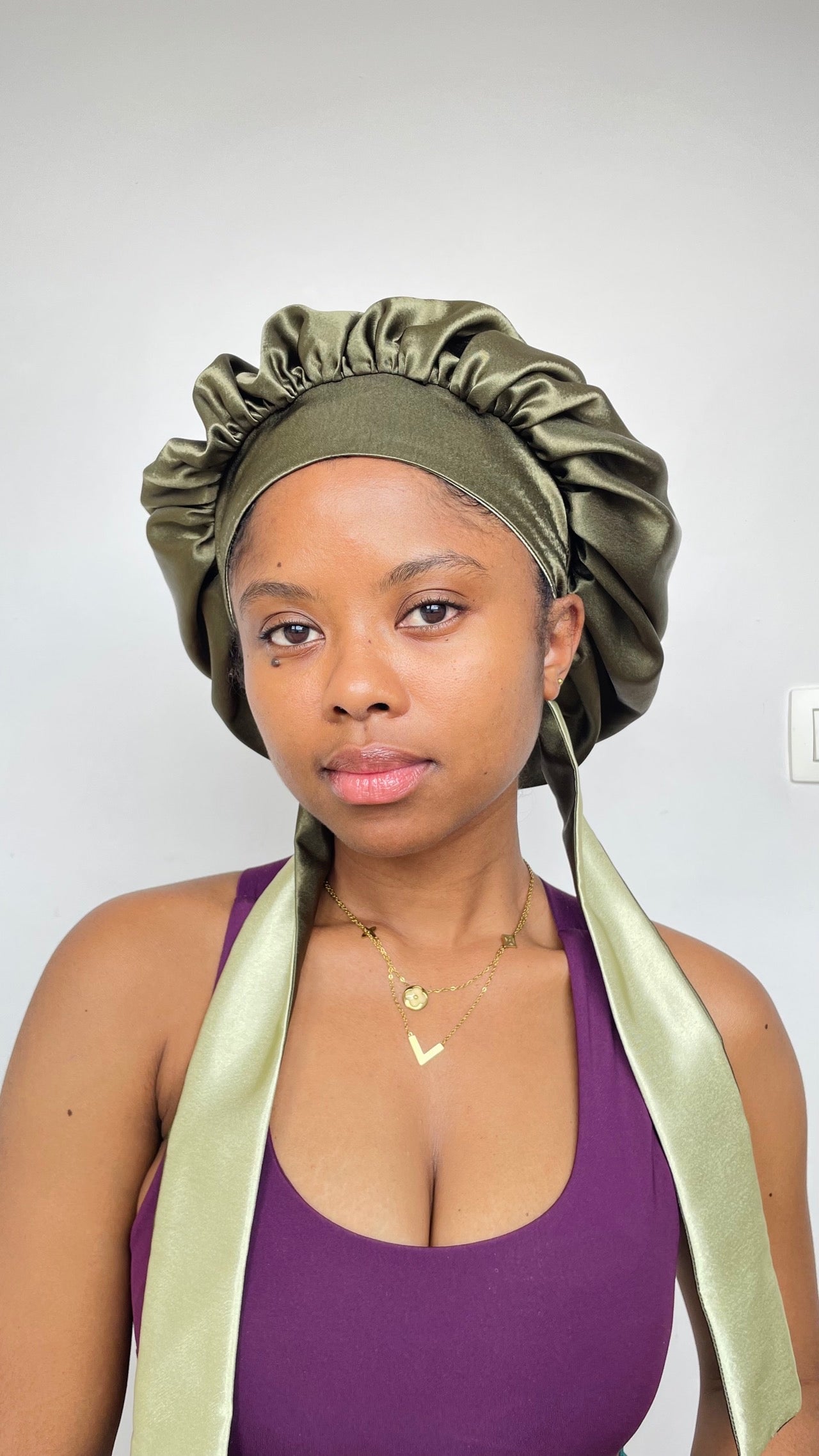 Bonnet Satin Réversible - Vert Sauge & Kaki