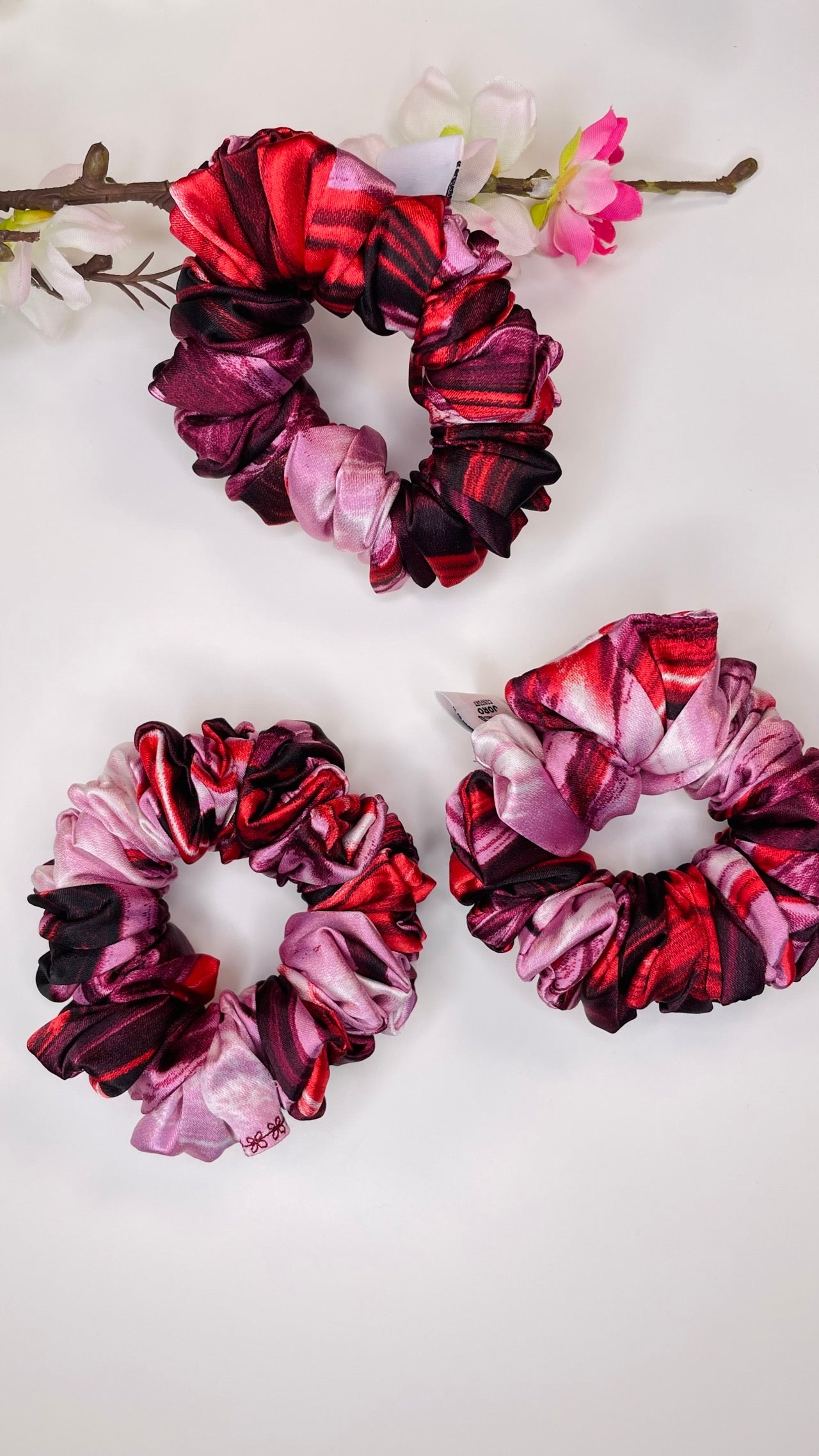 Chouchou cheveux taille mini , rayure rouge