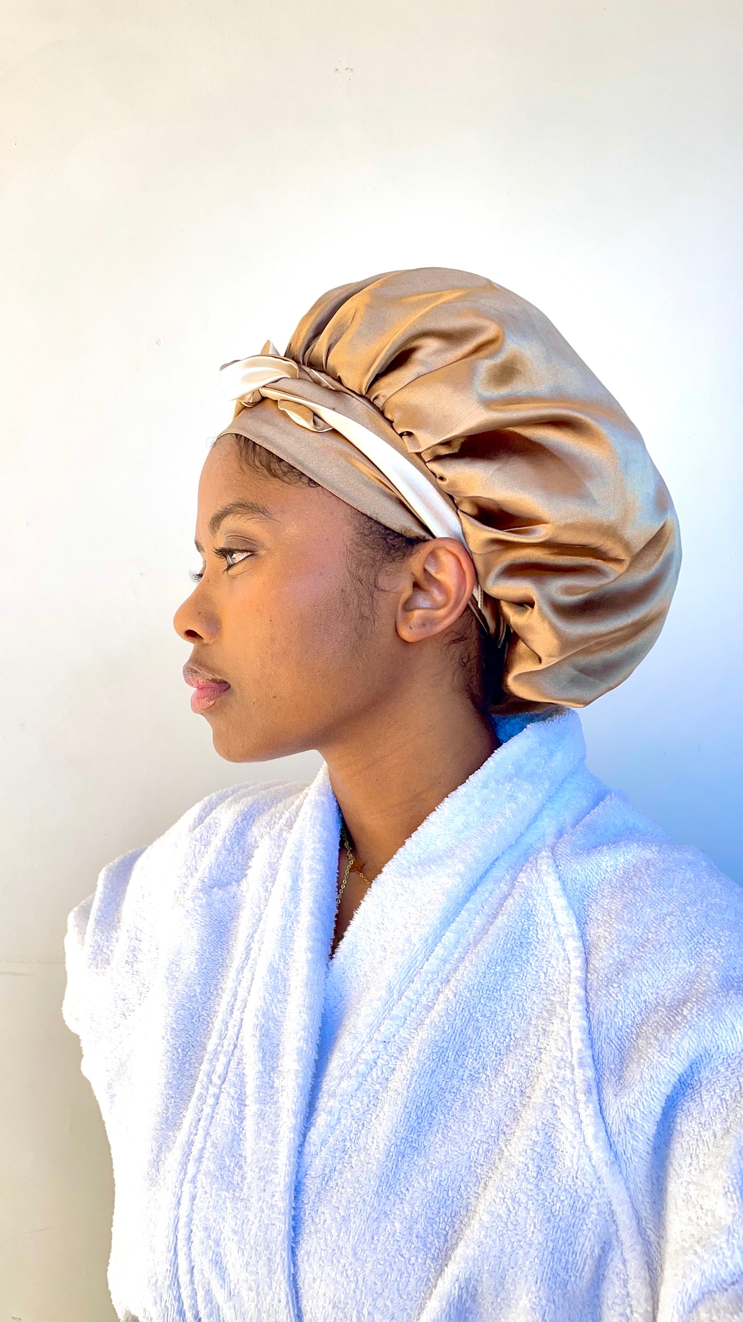 Bonnet Réversible Écru / Beige Foncé