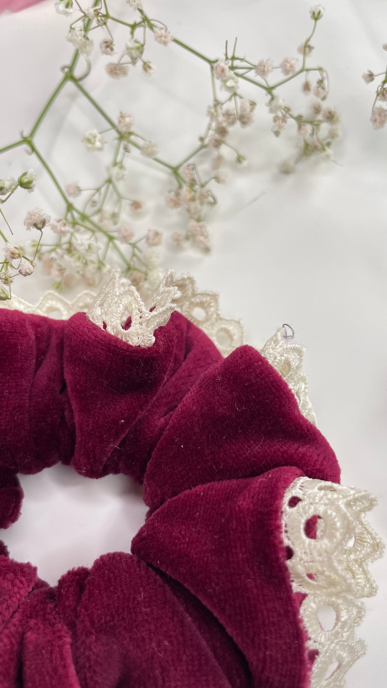 CHOUCHOU MOYENNE – VELOURS BORDEAUX & DENTELLE IVOIRE